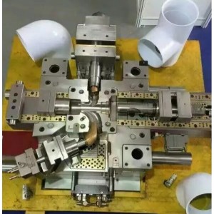 Moule de précision multi-empreintes ibi-5