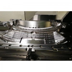 Moule de calandre de voiture